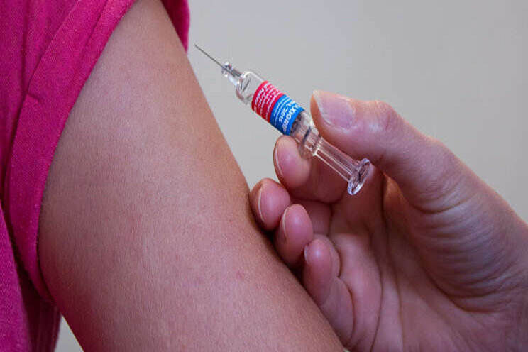 Arbeidsmigranten krijgen vaccinatie in Nederland Arbeidsmigranten krijgen vaccinatie in Nederland