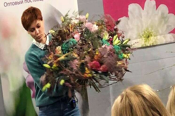 Decorum en Dekker sponsors bloemistenshow Million Rose Decorum en Dekker sponsors bloemistenshow Million Rose