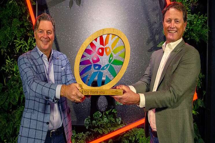 Eén award voor alle telers Dutch Flower Group Eén award voor alle telers Dutch Flower Group