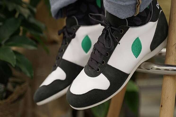 Decorum presenteert haar eigen sneaker Decorum presenteert haar eigen sneaker