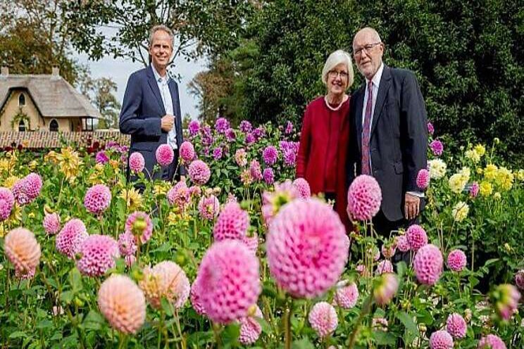 VS-ambassadeur bezoekt dahliatuin VS-ambassadeur bezoekt dahliatuin