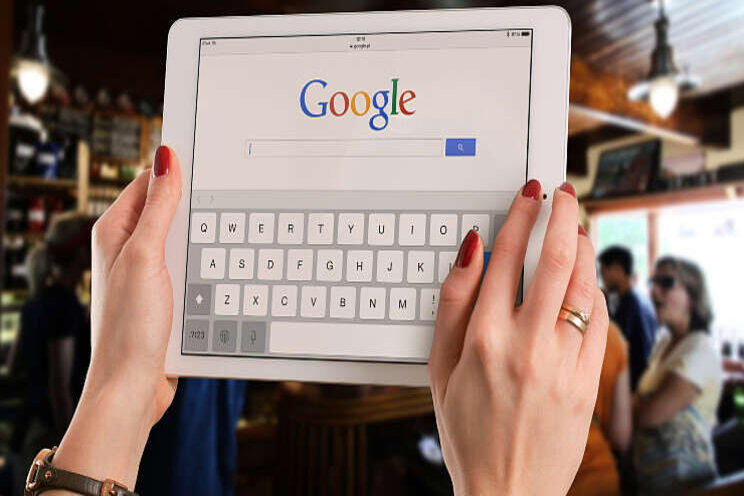 Google in de fout met openingstijden bloemist Google in de fout met openingstijden bloemist